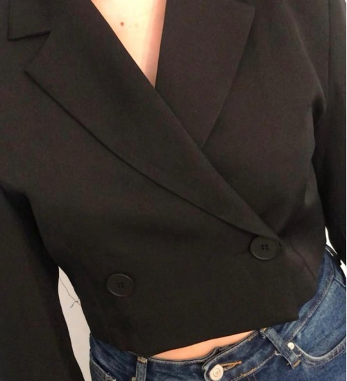 Tek Düğmeli Crop Ceket Siyah Tek Düğmeli Crop Ceket Siyah
