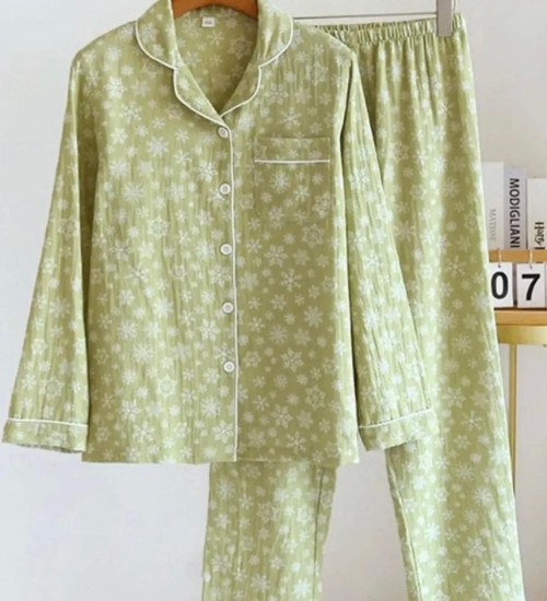 Beatiful Krinkıl Snowflake Örme Special Kumaş Pijama Takımı Yeşil Beatiful Krinkıl Snowflake Örme Special Kumaş Pijama Takımı Yeşil
